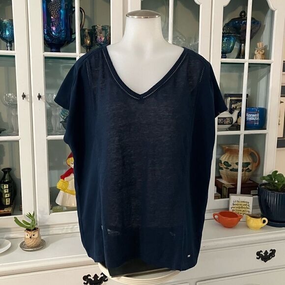 Tommy Hilfiger | Navy V-Neck Top | Large - Picture 1 of 10
